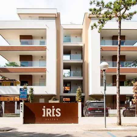 Iris Suite-1 By Interhome